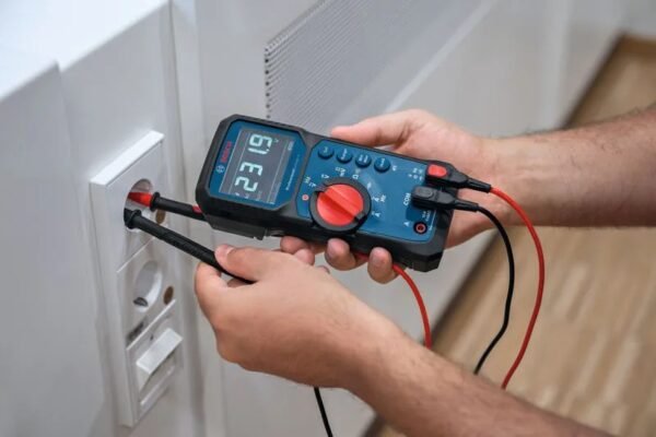 Digital Multimeter with True RMS Measurement